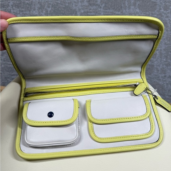 Coach Legacy Two Tone Clutch Wallet Purse - Picture 2 of 6